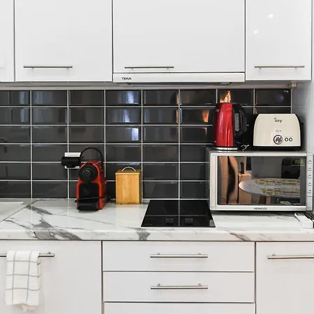 Vibes Ground Floor Apartment *