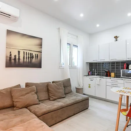 Apartment Vibes Ground Floor
